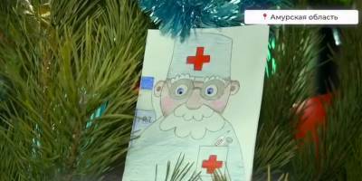 Волонтеры "Единой России" и детсадовцы помогают создать новогоднее настроение в "красных зонах" госпиталей