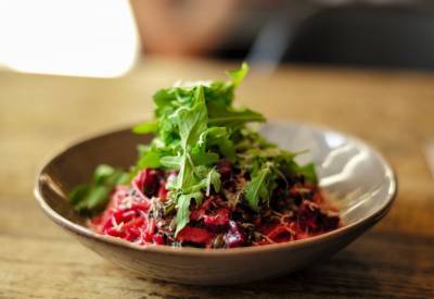 Салат из свеклы и красной капусты: праздничные рецепты