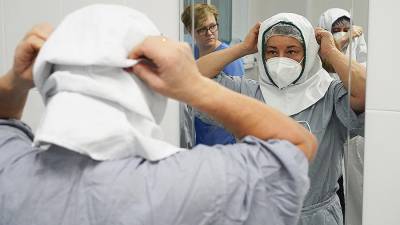 Более пяти тыс. медиков в России получили награды за борьбу с коронавирусом