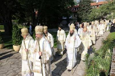 Синод Сербской православной церкви определил дату выборов...