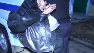 Полицейские задержали двух уголовников-похитителей женщины в Ленобласти