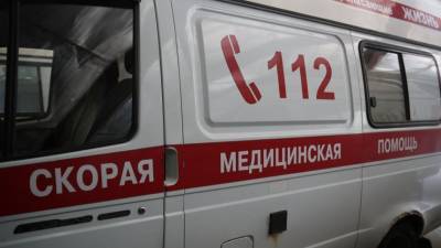 Мужчина скончался в вестибюле станции «Гражданский проспект» в Петербурге