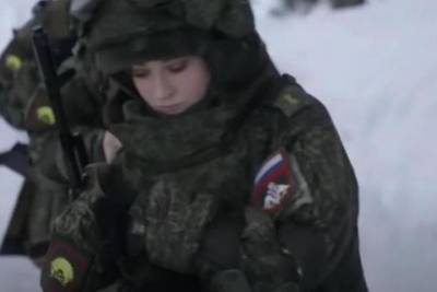 Российским женщинам-военнослужащим могут вдвое увеличить пособие на ребенка