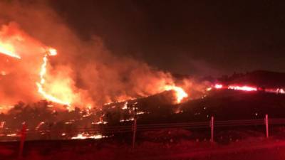В Калифорнии базу морской пехоты эвакуировали из-за лесных пожаров