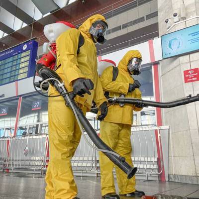 Специалисты МЧС провели дезинфекцию трех вокзалов Москвы