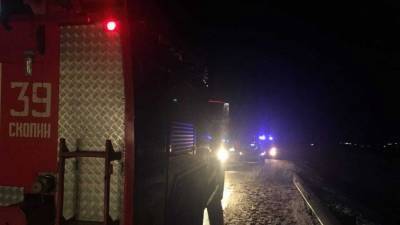 Последствия опрокидывания пассажирского автобуса под Рязанью — видео