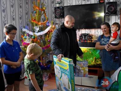 Всероссийская акция «Елка желаний» в Южноуральске приближает новогоднее настроение