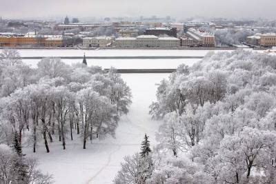 Пятница в Петербурге будет очень снежной