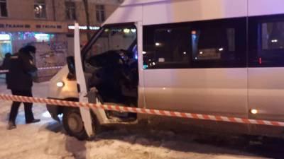 Около метро «Уралмаш» неизвестный застрелил водителя маршрутки (ФОТО)
