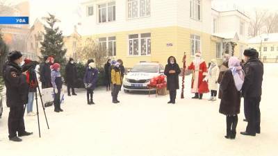 «Лукойл» и ГИБДД устроили праздник для воспитанников социальной гостиницы в Уфе