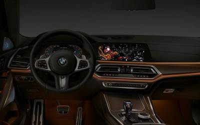 BMW устроит новогоднее шоу в медиасистемах — видео