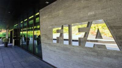 ФИФА отменила юношеские чемпионата мира
