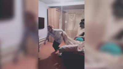Жуткое ночное видео сняла девушка из Уфы в своей квартире