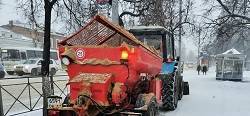 На уборку улиц Орла вышли 32 единицы снегоуборочной техники
