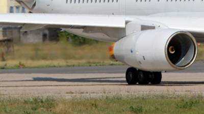 Грузовой самолет Ту-204 готовится к аварийной посадке в Нижнем Новгороде