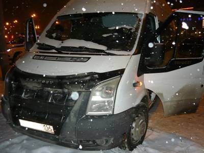 В Екатеринбурге водителю маршрутки выстрелили в голову