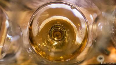 Россияне ставят рекорды по затратам на покупку игристых вин к Новому году