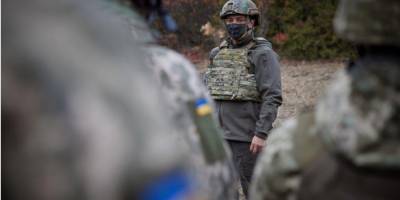 Если Россия нападет с Крыма, будут мобилизованы мужчины и женщины — Зеленский