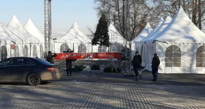 Мэрия Степанакерта демонтирует новогоднюю ярмарку – жители не хотят видеть Анну Акопян