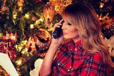 Рождественский выход: Мелания Трамп приняла участие в мероприятии, посвященном поискам Санта-Клауса