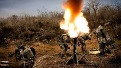 Украинские каратели обстреляли юг ДНР из минометов