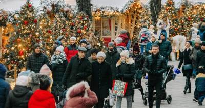 В Кремле оценили возможность сокращения новогодних праздников