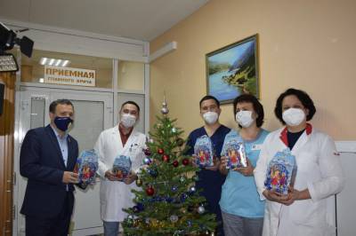 Детям врачей ковид-госпиталей в Башкирии передадут новогодние подарки