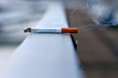 Названо неожиданное последствие новых запретов для курильщиков в России