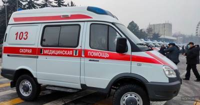Больницам Кыргызстана передали 49 машин скорой помощи. 12 из них с аппаратами ИВЛ