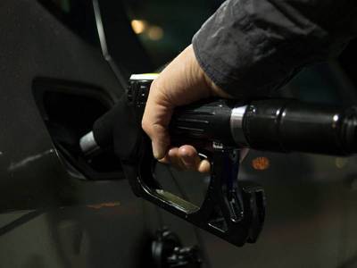 Рост цен на бензин зафиксирован более чем в 10 российских регионах