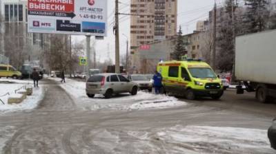 На улице Мира в Пензе водитель Renault Logan сбил женщину