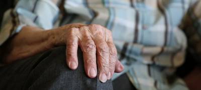 Жители Карелии старше 65 лет могут продлить больничный до 22 января