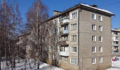 Специалисты обследуют дома 335 серии в Иркутской области