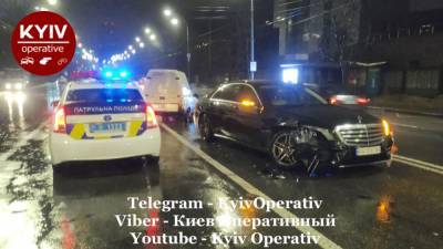 В Киеве водитель ЗАЗа разбил четыре авто и сбежал