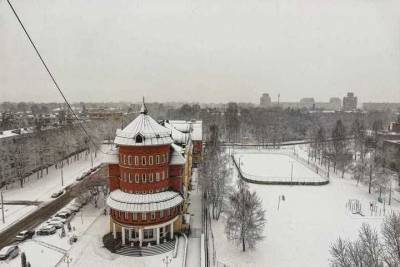 Псковичи делятся в соцсетях фотографиями снежного города