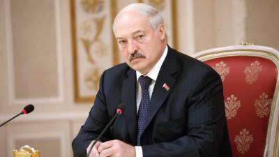 Лукашенко: мы задержали группу, которая тоннами везла оружие через Украину