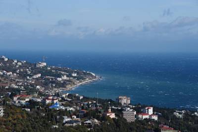 Поехавшая в Крым россиянка сравнила его с Турцией и пожаловалась на «бешеные цены»