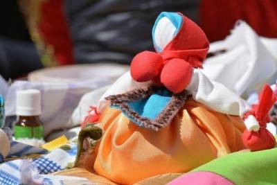 Казанцам предлагают научиться делать тряпичных кукол