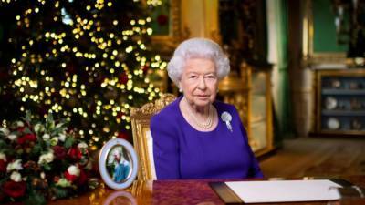 Королева Великобритании в Рождество обратилась к нации