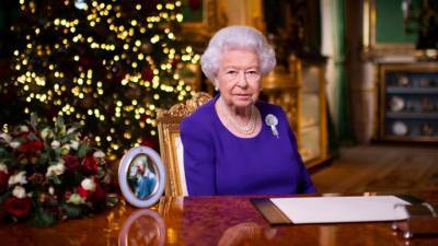 Елизавета II выступила с "ковидной" рождественской речью