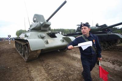 Псковский военный случайно расстрелял из пушки «Детский мир»