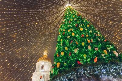 Новогодняя столица в период карантина: где искать новогодние локации в Киеве 2021