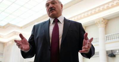 Лукашенко отказался делать прививку от коронавируса