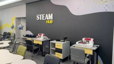 В киевской школе появилась новейшая STEAM-лаборатория: чем она особенна – фото