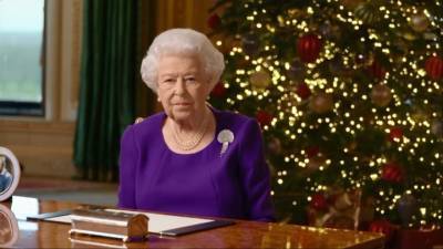Вы не одиноки: королева Елизавета II поздравила британцев с Рождеством