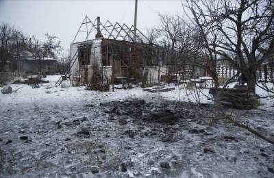 Под Мариуполем оккупанты из артиллерии обстреляли жилой сектор