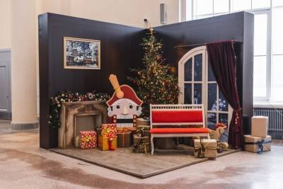 В Иванове, на железнодорожном вокзале, открылась выставка Путешествие в Рождество