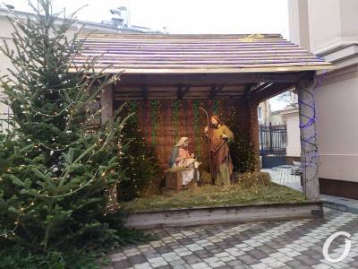 Главные события Одессы 25 декабря: Рождество, конец «хатынки» и «рогатый» креатив