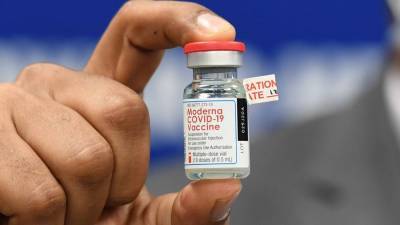 В США выявили случай острой аллергической реакции на вакцину Moderna