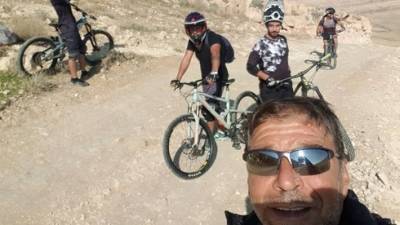 Ночные поиски: так спасали 4 пропавших велосипедистов в Иудейской пустыне - видео